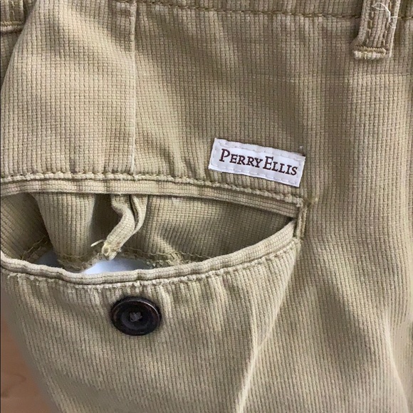 Perry Ellis Tan Corduroy Pant. Size 30/30 - Picture 3 of 4